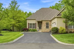 386 Slate Crossing Dr, Delaware, OH 43015 - Photo 2