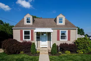97 S 34th St, Newark, OH 43055 - Photo 1