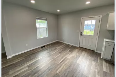1329 S Main Street, Bellefontaine, OH 43311 - Photo 12
