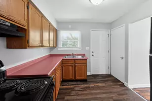 1668 E 26th Ave, Columbus, OH 43219 - Photo 16