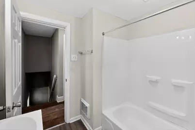 1389 Genessee Avenue, Columbus, OH 43211 - Photo 26