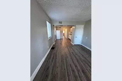 1056 Loretta Avenue, Columbus, OH 43211 - Photo 2