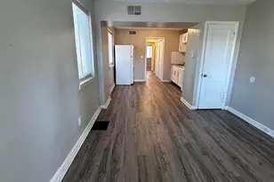 1056 Loretta Ave, Columbus, OH 43211 - Photo 2