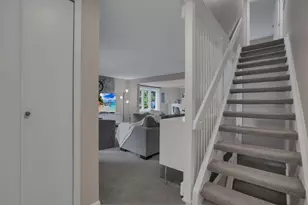 1681 St James Ct, Columbus, OH 43220 - Photo 6