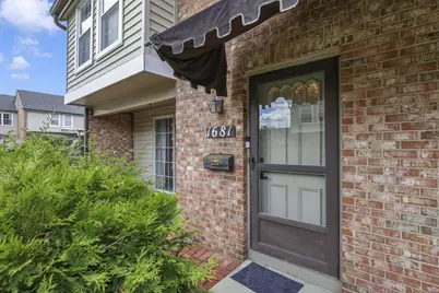 1681 Saint James Court #25-81, Columbus, OH 43220 - Photo 4