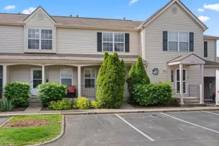 5398 Coral Berry Dr, Columbus, OH 43235 - Photo 2