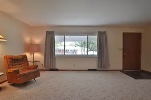 999 Brentford Dr, Columbus, OH 43220 - Photo 10