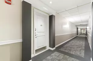 250 Daniel Burnham Square, Columbus, OH 43215 - Photo 4