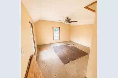 406 Lancaster Pike, Circleville, OH 43113 - Photo 14