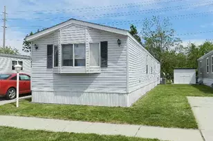 1934 Bluffstone Ct, Grove City, OH 43123 - Photo 2