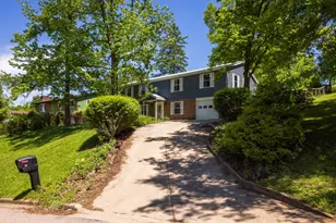 49 Canterbury Dr, Athens, OH 45701 - Photo 2