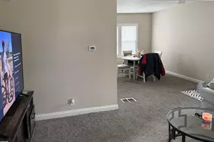 523 Townsend Ave, Columbus, OH 43223 - Photo 2