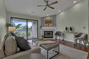 6789 Meadow Creek Dr, Columbus, OH 43235 - Photo 2