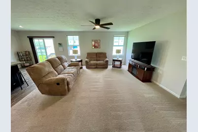 1958 Lake Crest Drive, Grove City, OH 43123 - Photo 4