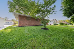 1301 Bernhard Rd, Columbus, OH 43227 - Photo 2