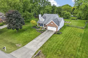13681 Sudbury Dr NW, Pickerington, OH 43147 - Photo 6