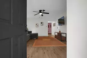 954 Clarendon Ave, Columbus, OH 43223 - Photo 6