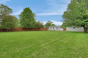 954 Clarendon Ave, Columbus, OH 43223 - Photo 26