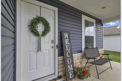 355 Trinity Way W, Newark, OH 43055 - Photo 2