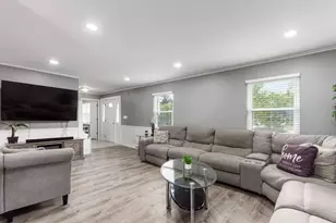 2403 White Rd, Grove City, OH 43123 - Photo 8