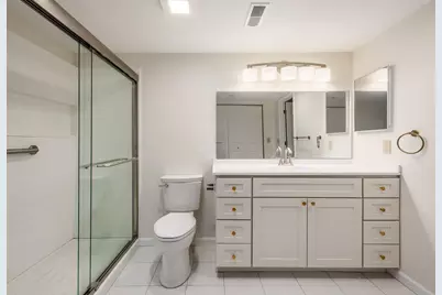 100 Bishop Square, Bexley, OH 43209 - Photo 24