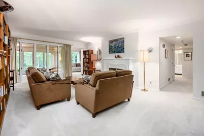 100 Bishop Square, Bexley, OH 43209 - Photo 8
