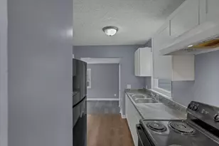 588 S Waverly St, Columbus, OH 43213 - Photo 6