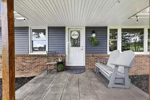 561 County Line Rd NE, Bremen, OH 43107 - Photo 2