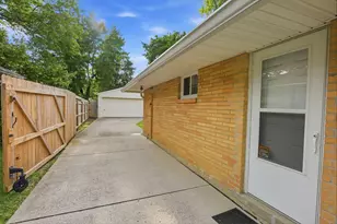 1417 Terry Dr, Reynoldsburg, OH 43068 - Photo 16