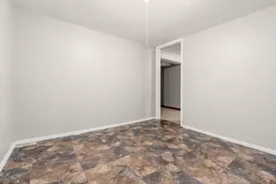 2325 Laurelwood Dr, Columbus, OH 43229 - Photo 26