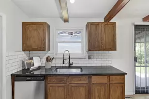 2378 Lisbon Dr, Columbus, OH 43232 - Photo 14