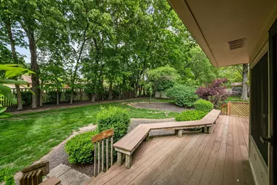 98 Walcreek Drive W, Columbus, OH 43230 - Photo 12