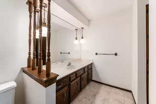 98 Walcreek Dr W, Columbus, OH 43230 - Photo 44