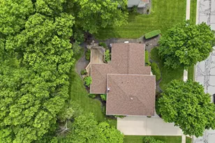 98 Walcreek Dr W, Gahanna, OH 43230 - Photo 2