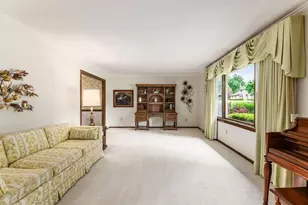 98 Walcreek Dr W, Columbus, OH 43230 - Photo 32