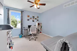 3132 Menzola Dr, Columbus, OH 43228 - Photo 18