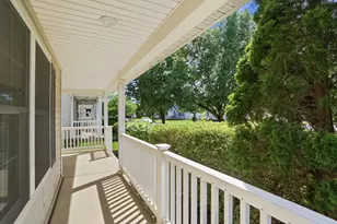 3594 Revolutionary Dr, Columbus, OH 43207 - Photo 4