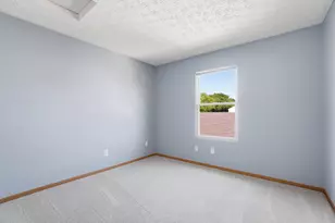 3594 Revolutionary Dr, Columbus, OH 43207 - Photo 30