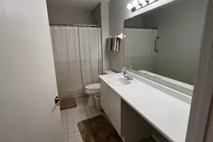 4689 Parrau Dr, Columbus, OH 43228 - Photo 10