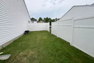 4689 Parrau Dr, Columbus, OH 43228 - Photo 20