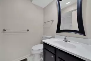 1627 Coppertree Rd, Columbus, OH 43232 - Photo 22