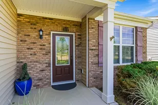 386 Stone Quarry Dr, Delaware, OH 43015 - Photo 2
