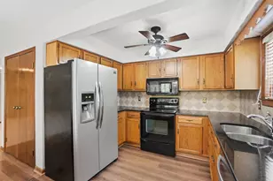 3155 Griggsview Ct, Columbus, OH 43221 - Photo 20