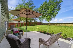 125 Hathaway Rd, West Jefferson, OH 43162 - Photo 4