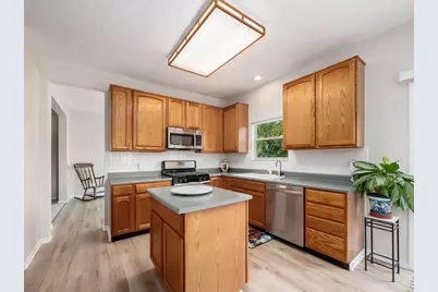 2037 Kingman Court, Lewis Center, OH 43035 - Photo 12
