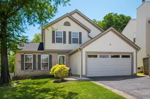 2001 Queens Meadow Ln, Grove City, OH 43123 - Photo 1
