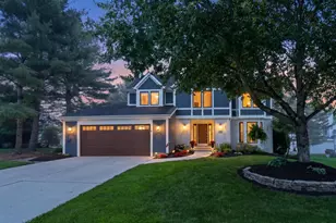 7690 Godfrey Cir, Reynoldsburg, OH 43068 - Photo 2