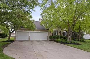 2449 Minnie Ct, Lewis Center, OH 43035 - Photo 4