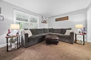 1738 Hickory Hill Dr, Columbus, OH 43228 - Photo 26