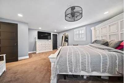 1738 Hickory Hill Drive, Columbus, OH 43228 - Photo 18